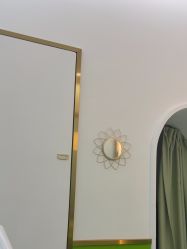 -苗医生专业祛痘·皮肤管理