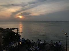 -网红落日悬崖餐厅 The Sky Gallery