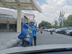 -锦秋路-停车场