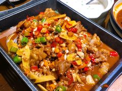 干锅牛蛙-何氏排骨(左家塘店)