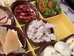 -赵美丽·重庆社区火锅·直营店(火车东站·中豪国际店)