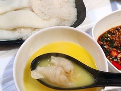 竹笙-鲜入围煮花胶鸡海鲜火锅