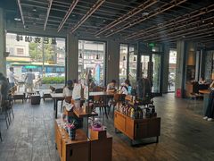 大堂-星巴克(西安旺座现代城店)