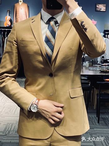 话不多说，定制西服找我们!