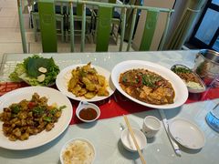 -吴记酱骨炖菜馆(西大直街店)