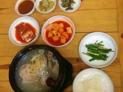 -长寿参鸡汤(朝韩风情街店)