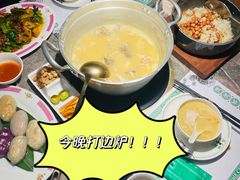 -禄婶鸡煲·打边炉