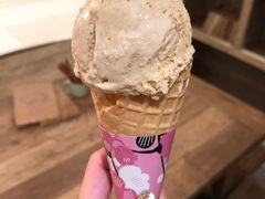 焦糖盐甜筒-宝珠奶酪(长宁金虹桥店)