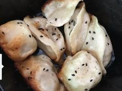 -香山胡记吴江路生煎(灵山路店)