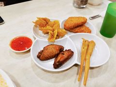 滋味小食拼盘-喜莲咖啡