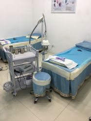 -苗方清颜专业祛痘