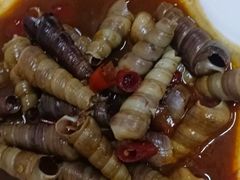 -东北烧烤铁锅炖水库鱼