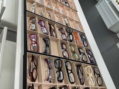 -目艮眼镜SHOWROOM(品牌集合店)
