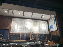 -何太太馄饨面铺(大浒东苑店)