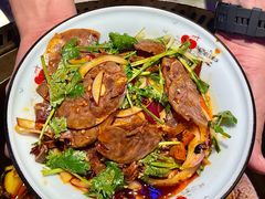-山河屯铁锅炖·非遗东北菜(南山店)