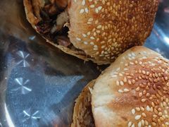 烧饼夹肘子肉-昌顺马记小吃店(昌盛园店)