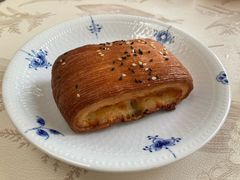 -VERIE BAKEHOUSE