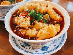 冒虾滑-炉小二铜锅牛蛙•川湘菜(三里屯店)