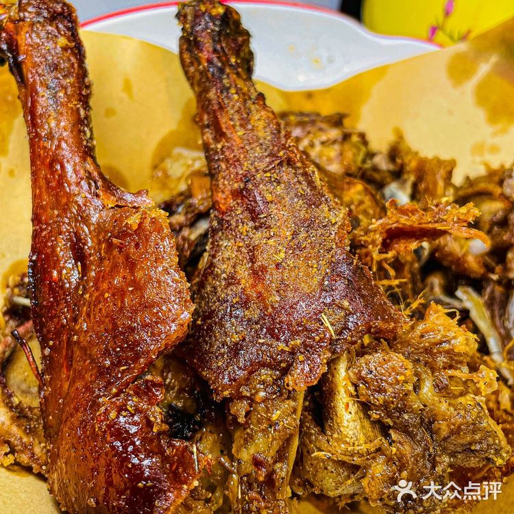 谁懂啊，家人们！！这家🔥爆的片皮鸭