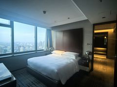 -上海龙之梦万丽酒店