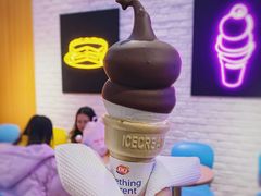 巧克力味脆皮圆筒-DQ·蛋糕·冰淇淋(五角场万达店)