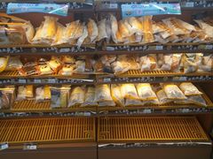 -全家便利店(莲花池东路店)