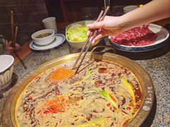 -小天鹅火锅·一线江景洪鼎旗舰店(洪崖洞店)
