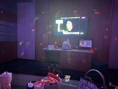 -蓝尊量贩(黄河路店)