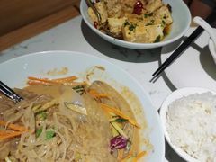 手工大拉皮-关东小磨东北菜(漕河泾印象城店)