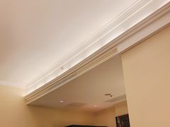 -深圳富苑皇冠假日套房酒店