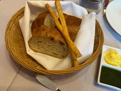 -塞纳河法国餐厅(意式风情街店)