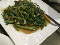 -The Dishes Seafood & Restaurant