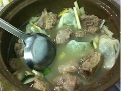 馄饨老鸭煲-老品芳