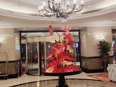 -深圳富苑皇冠假日套房酒店