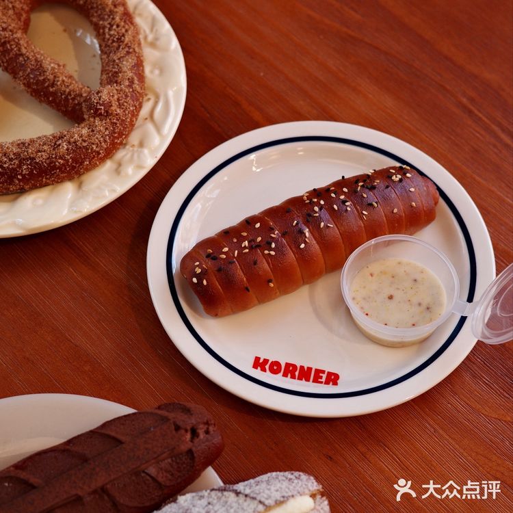 面包脑袋一头扎进了碱水大宇宙