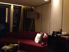 iphone_upload_pic-广州四季酒店