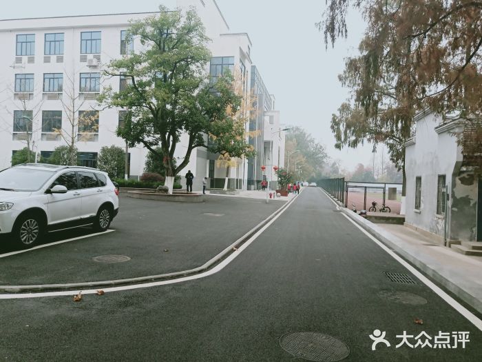 安徽林业职业技术学院图片