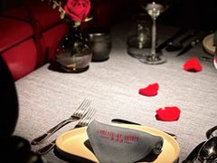 -弦月窗LUNETTE BY AMANDA(复兴路店)