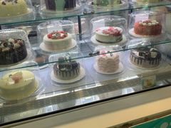 面包甜点陈列柜-DQ·蛋糕·冰淇淋(通州万达店)