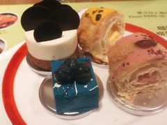 -咖啡苑自助餐厅·中国大饭店