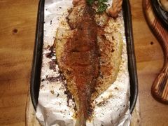 东镇给力烤鱼-老东镇啤酒屋海鲜加工·蒸汽海鲜·海鲜烧烤(台东店)