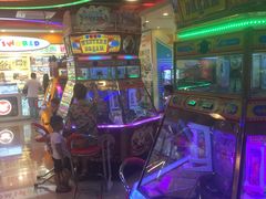 -汤姆熊欢乐世界(滨江店)
