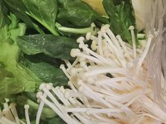 -聚汇三少·龙虾·中餐厅(莫邪路新天地店)