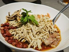 -小厨娘绣中淮扬(总统府大行宫店)