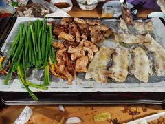 -老东北烤肉(金山店)