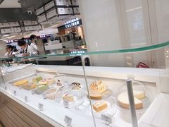 面包甜点陈列柜-Lady M (沙田新城市广场店)