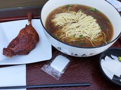 烤鸭腿面-百年老字号·观振兴蟹黄面·三虾面·苏式面(观前街富仁坊巷店)