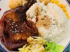 瑞士汁大鸡腿花枝丸饭-港爺茶檔·茶餐厅(东晓南路店)