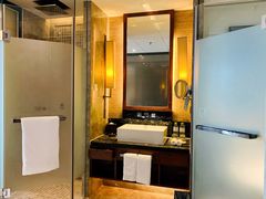 -三亚湾海居铂尔曼度假酒店