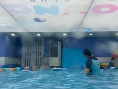 -龙格亲子游泳·水育早教运动中心(龙湾天街店)